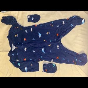 Baby Pajamas with matching mittens